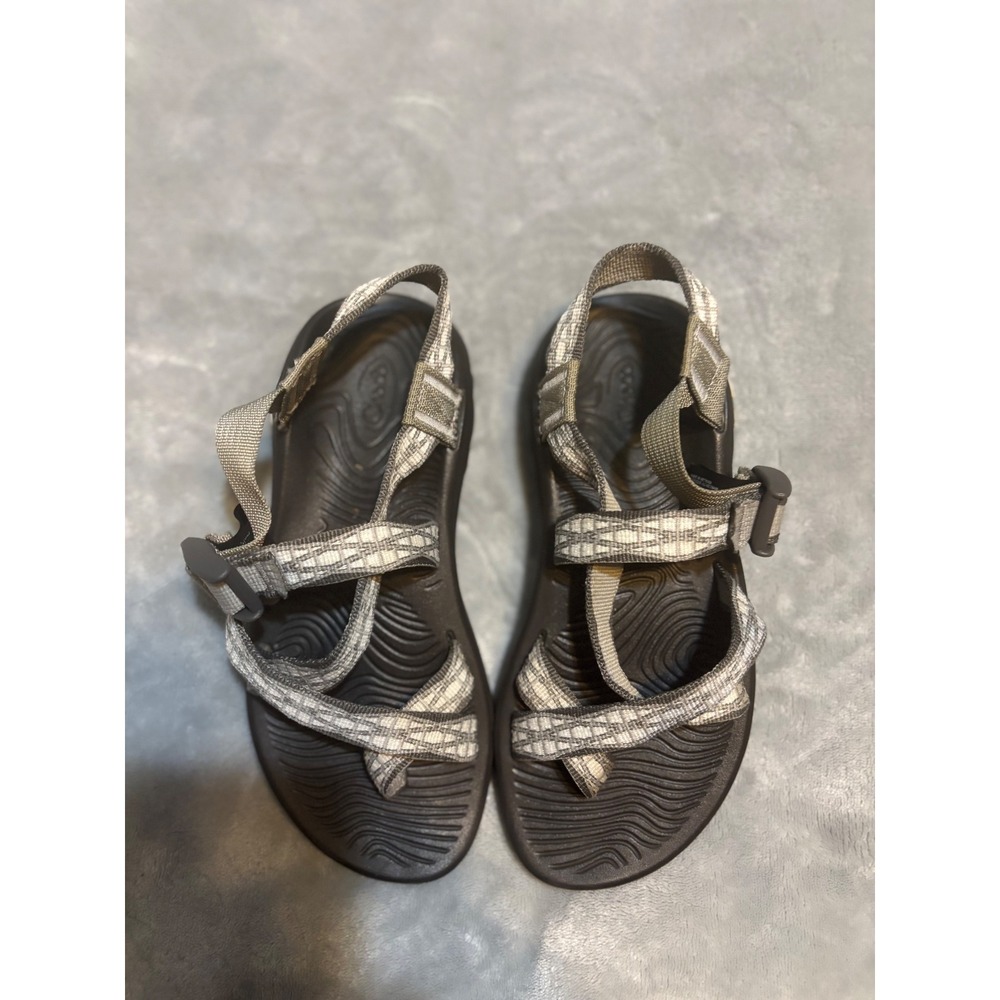 Chaco Z Cloud 2 Womens 6 Gray White Geometric Strappy Toe Loop Sandals J106852